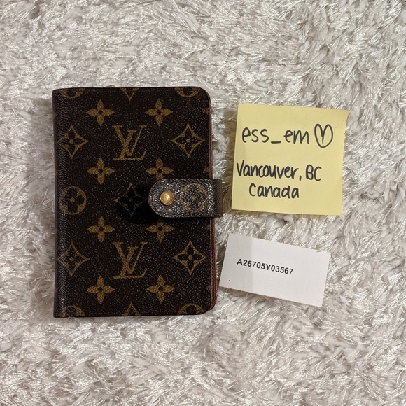 Louis Vuitton wallet - Picture 1 of 8